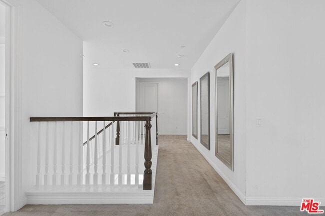 Building Photo - 20810 Spruce Cir