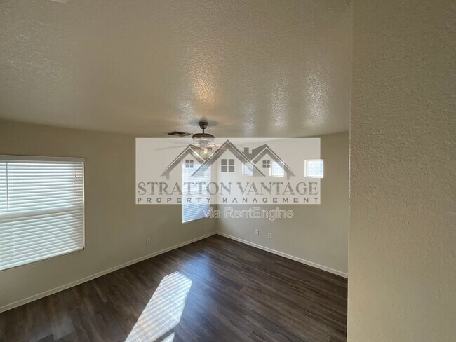 Building Photo - 2643 S 84th Gln