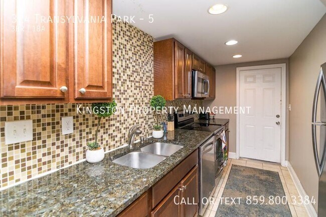 Building Photo - 314 Transylvania Park