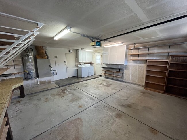 Building Photo - 1453 Woodmere Rd