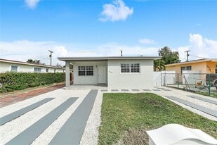 Building Photo - 9461 SW 37th St