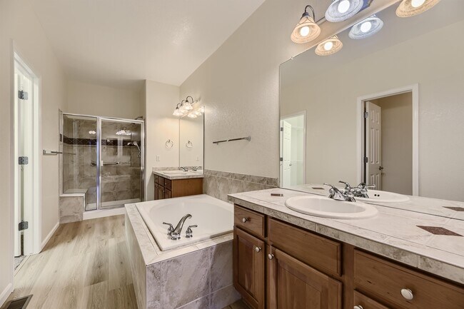 Building Photo - 16733 E Auburn Hills Dr