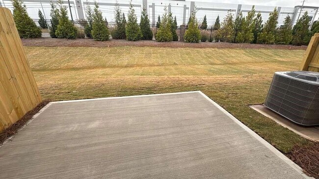 Building Photo - 2485 Poppy Ct