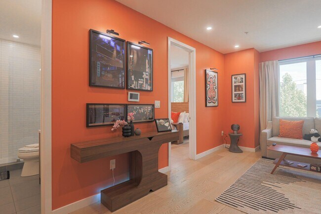 Building Photo - 1806 A St NE