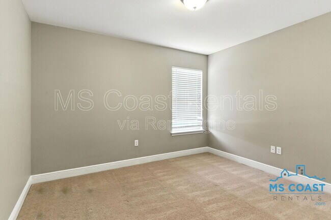 Building Photo - 17194 Palm Ridge Dr