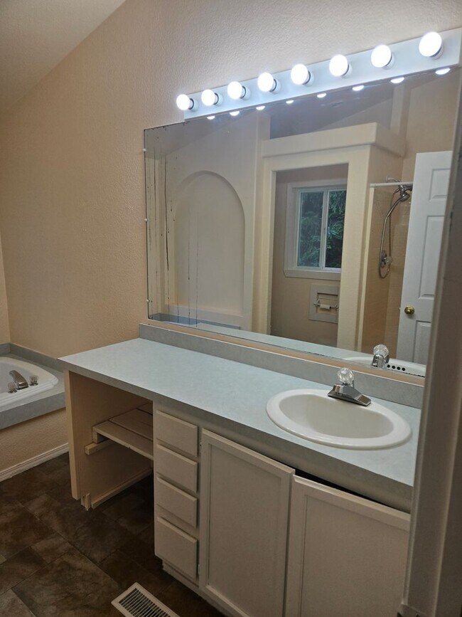 Building Photo - STATUS: PENDING APPLICATION- R10B | $1995 ...