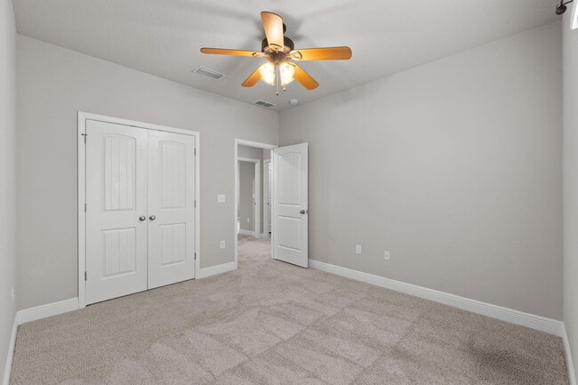 Building Photo - 523 Gadwell St