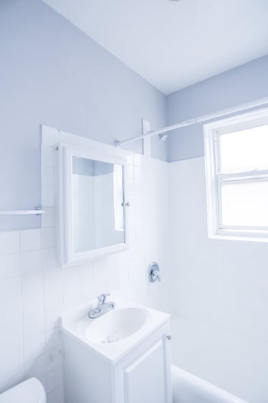 Building Photo - 6956 N Ashland Ave