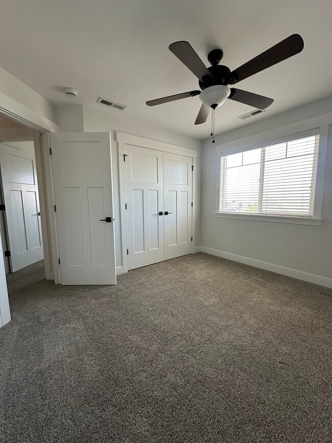 Building Photo - 15417 S Skyraider Ln