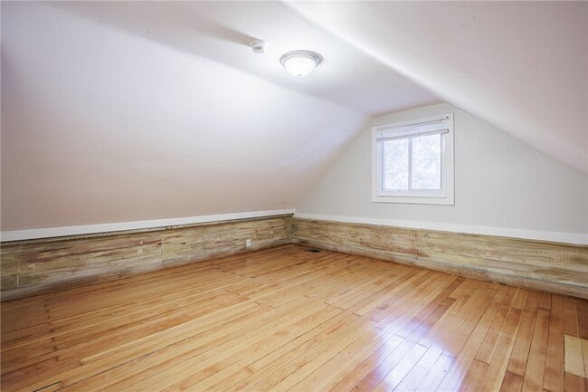 Building Photo - 1874 Blossom Rd