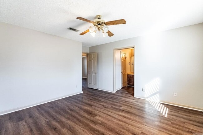 Building Photo - 12270 Maryland Pl