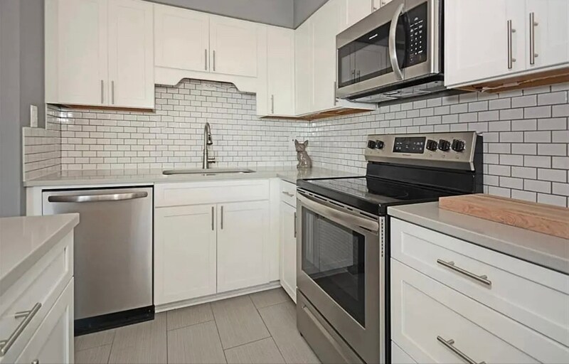 Building Photo - 12520 Edgewater Dr