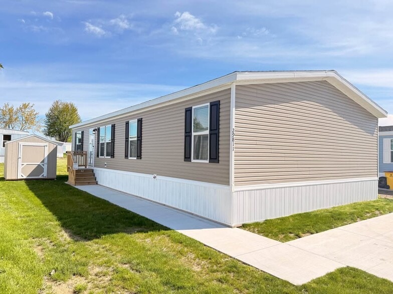 Building Photo - 29811 W Essex Ct
