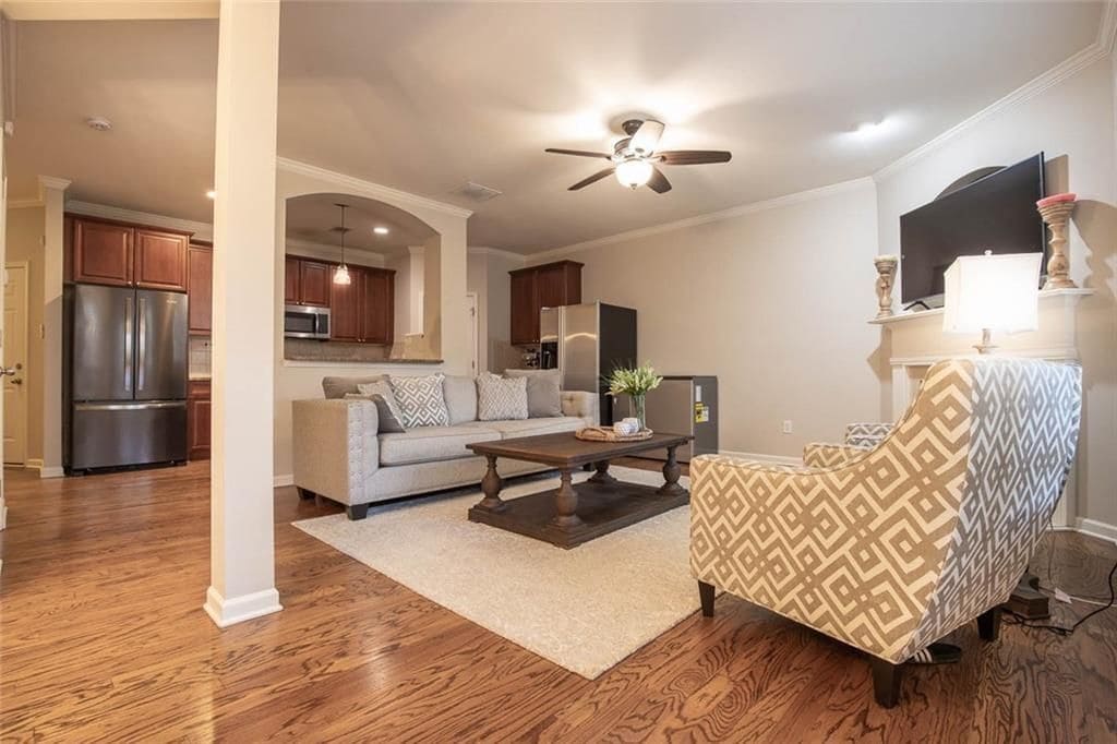 Building Photo - 2396 Meadow Falls Ln