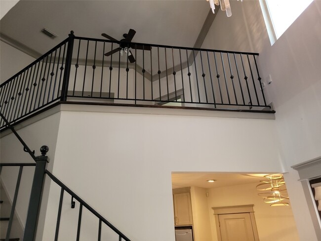 Building Photo - 4914 Rose St