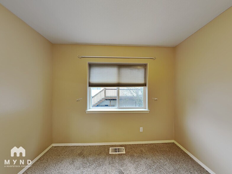 Building Photo - 15308 SW Highpoint Dr