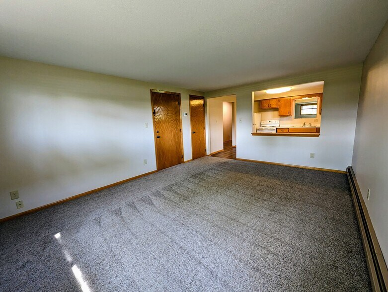 Building Photo - 807 W 3rd St