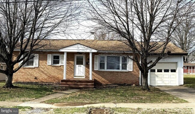 Building Photo - 309 Cheryl Ave