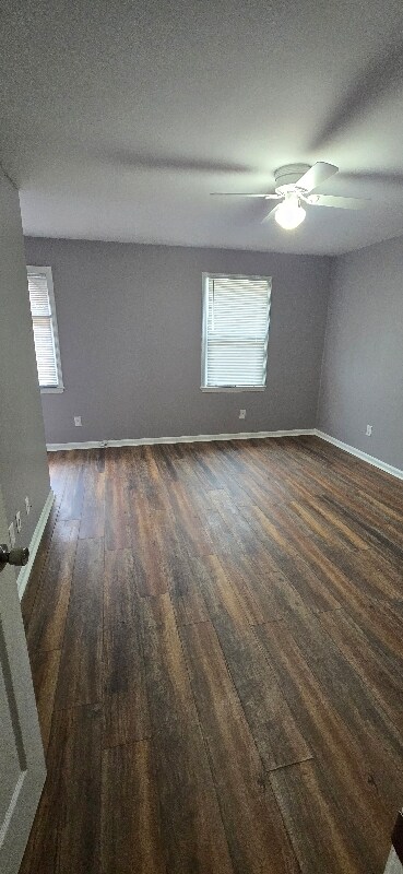 Building Photo - 13 Crescent Ln