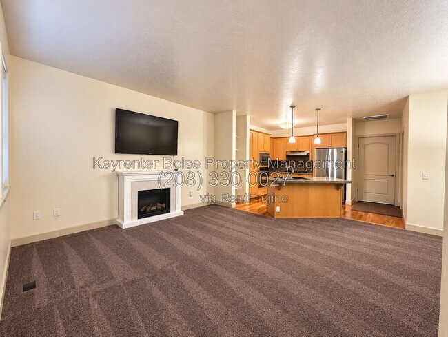 Building Photo - 1262 E Winding Creek Dr