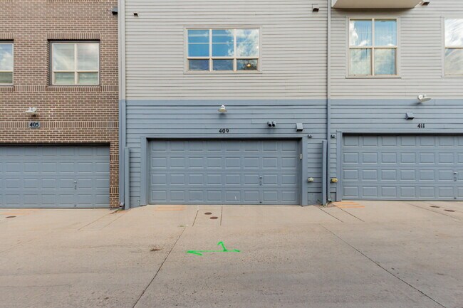 Building Photo - A contemporary 1826 sq ft. 3 Bedroom / 3 Bath Belmar Townhome for rent