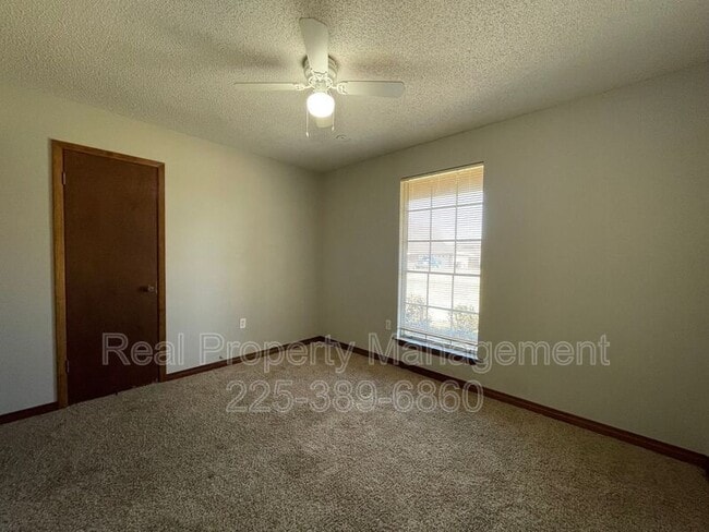 Building Photo - 11350 Blanton Ave