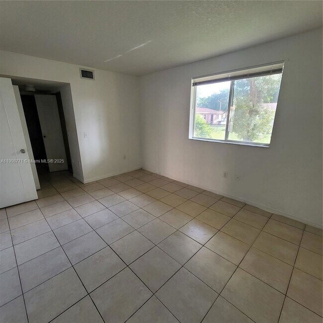 Building Photo - 17612 NW 25th Ave