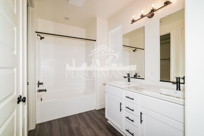 Building Photo - Stunning 4 Bed/3 Bath SW Bakersfield Home w/ Paid Solar and $0 Deposit Option