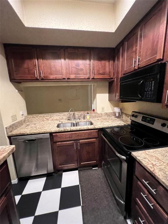 Building Photo - 806 W 24th St