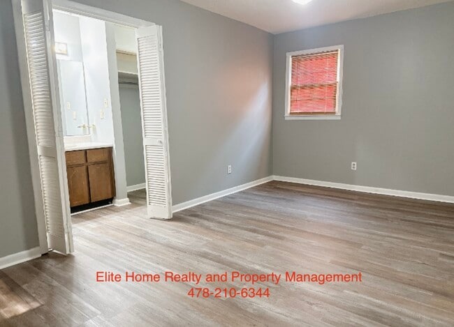 Building Photo - 233 Markwood Dr