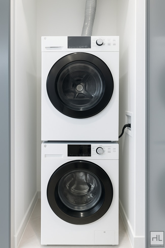 Building Photo - Frost Street #2