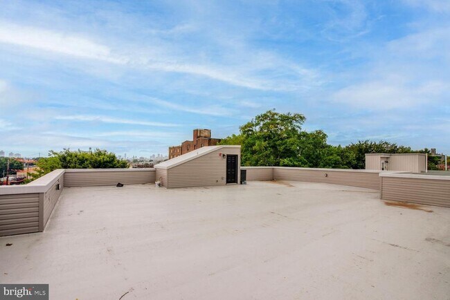 Building Photo - 2454 N 2nd St