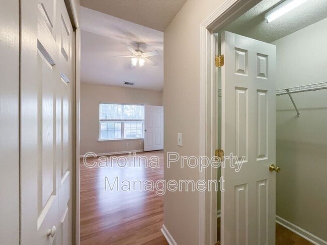 Building Photo - 217 Arlington Downs Blvd