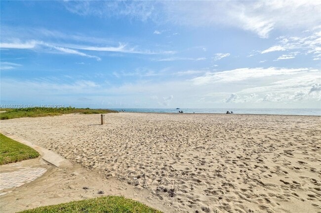 Building Photo - 5450 N Ocean Blvd