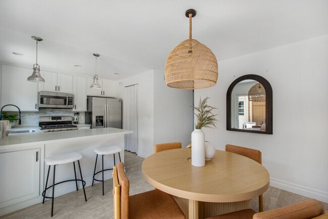Building Photo - 19 Seabird Ct