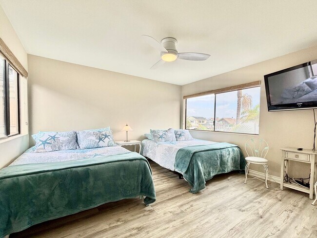 Building Photo - Oxnard | 3 Bed 2.5 Bath | Harborfront Have...
