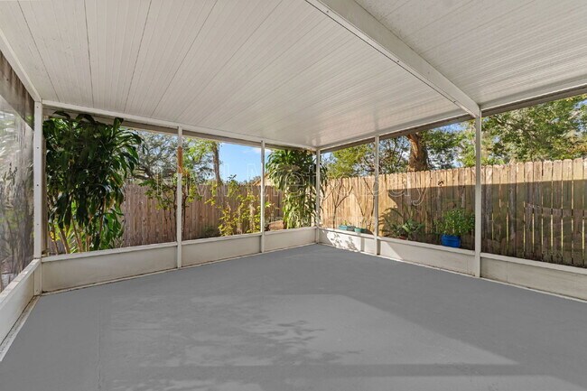 Building Photo - 5232 Mango Fruit St