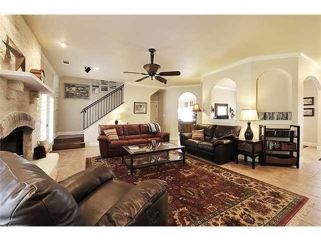 Building Photo - 644 Newport Dr