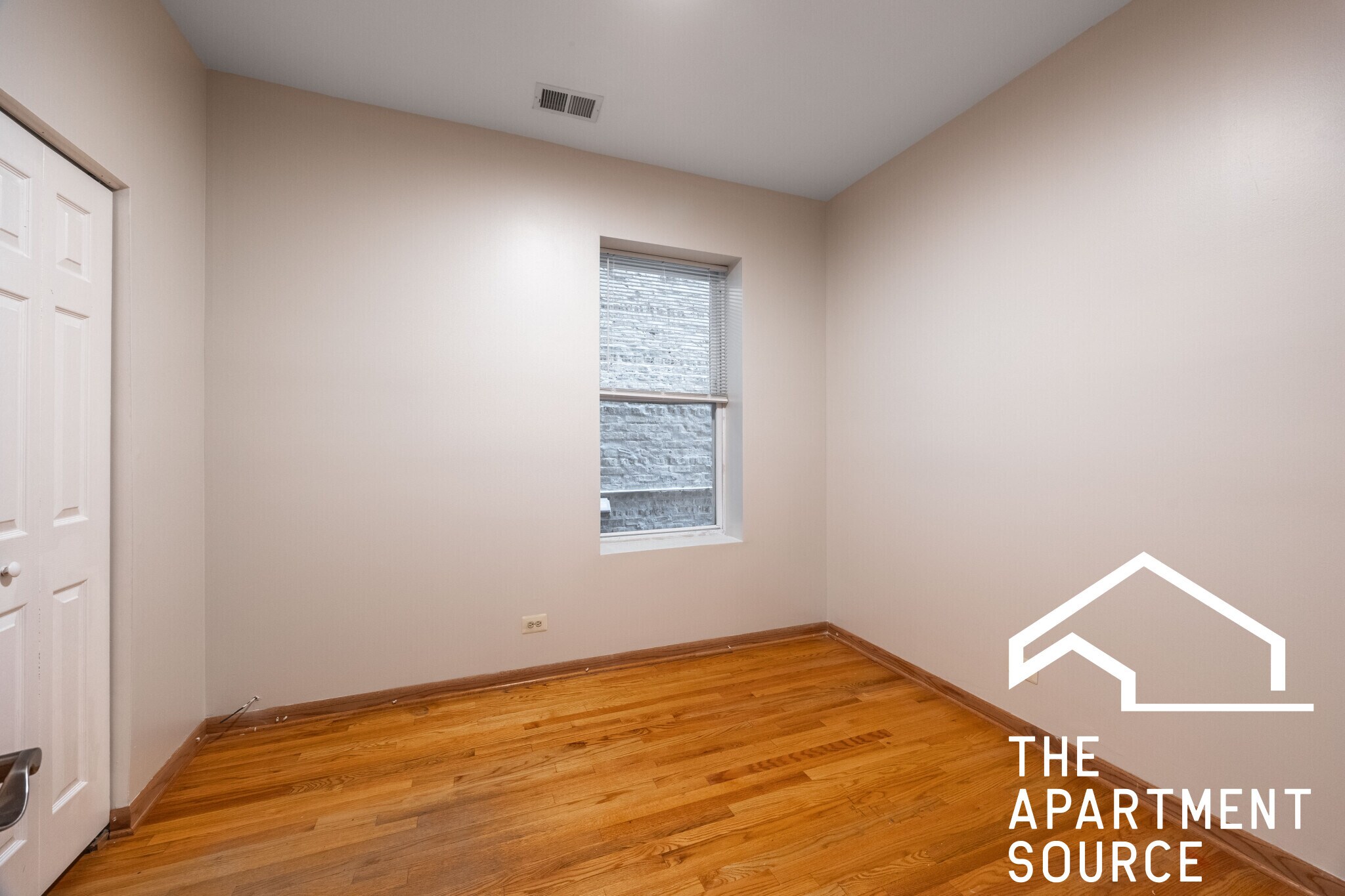 Building Photo - 1010 N Kedzie Ave