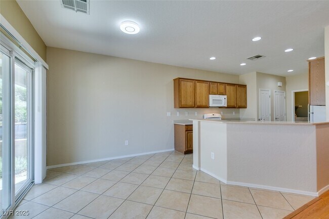 Building Photo - 2508 Penumbra Dr