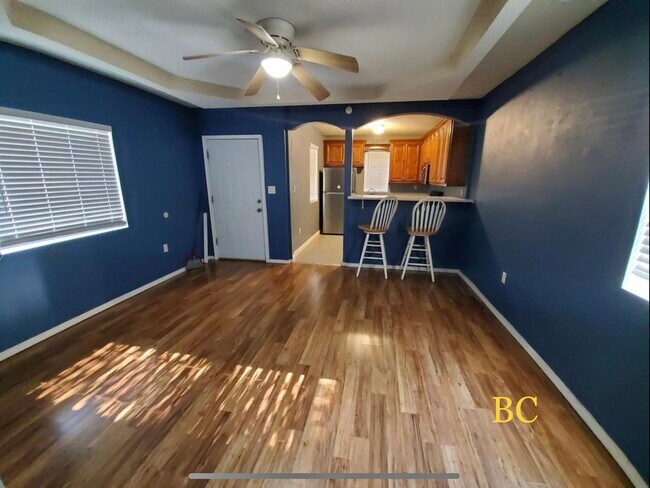 Building Photo - 6514 E 17th St