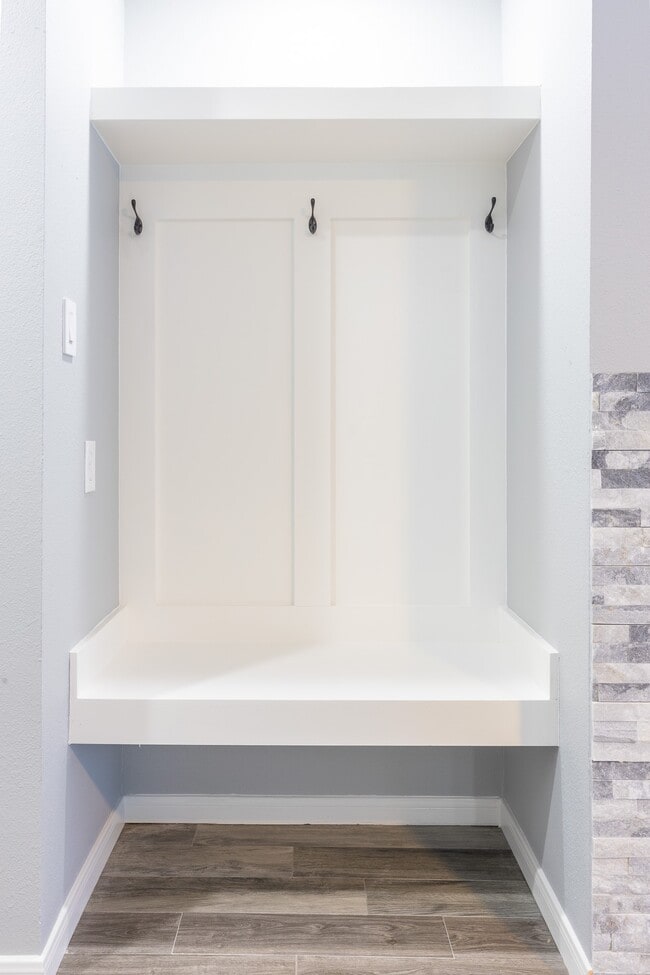 Building Photo - 14600 Fonmeadow Dr