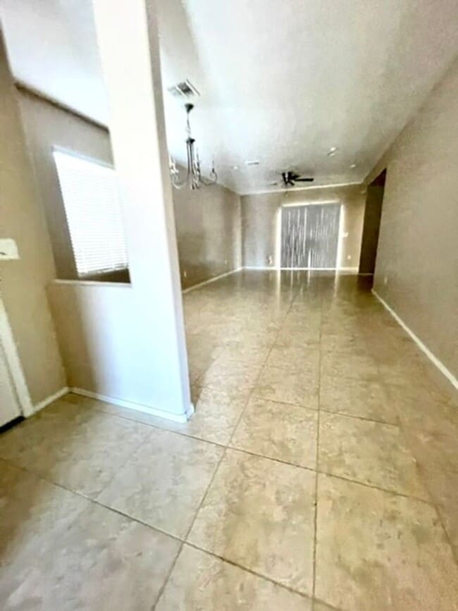 Building Photo - Beautiful Upgraded, single story home in a...