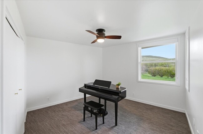 Building Photo - 4275 N 36th St