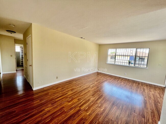 Building Photo - 2946 Peachtree Dr