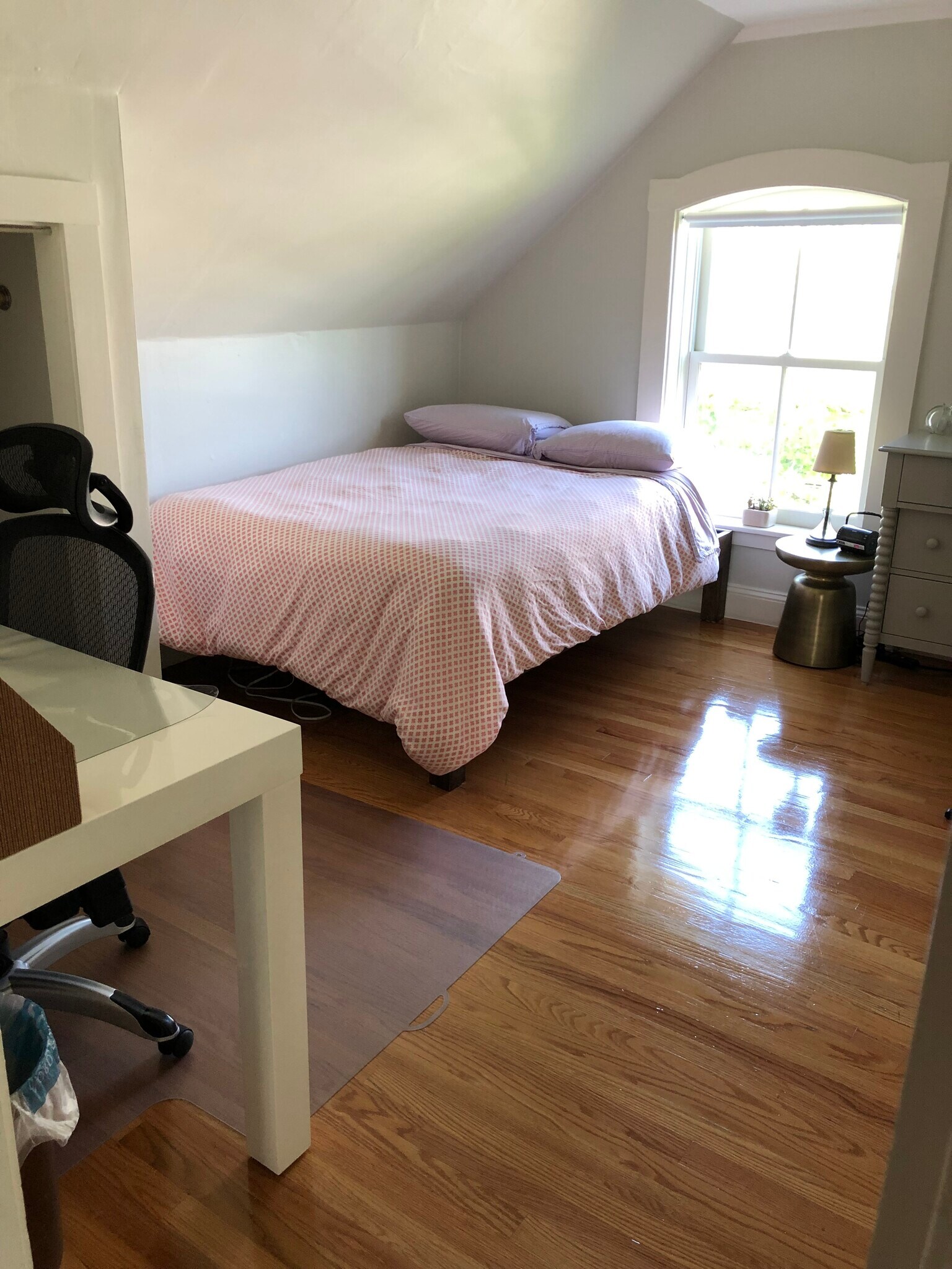 Building Photo - 105 Chestnut St