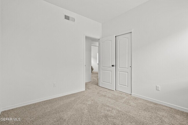 Building Photo - 14761 Mike a Mendoza Ave