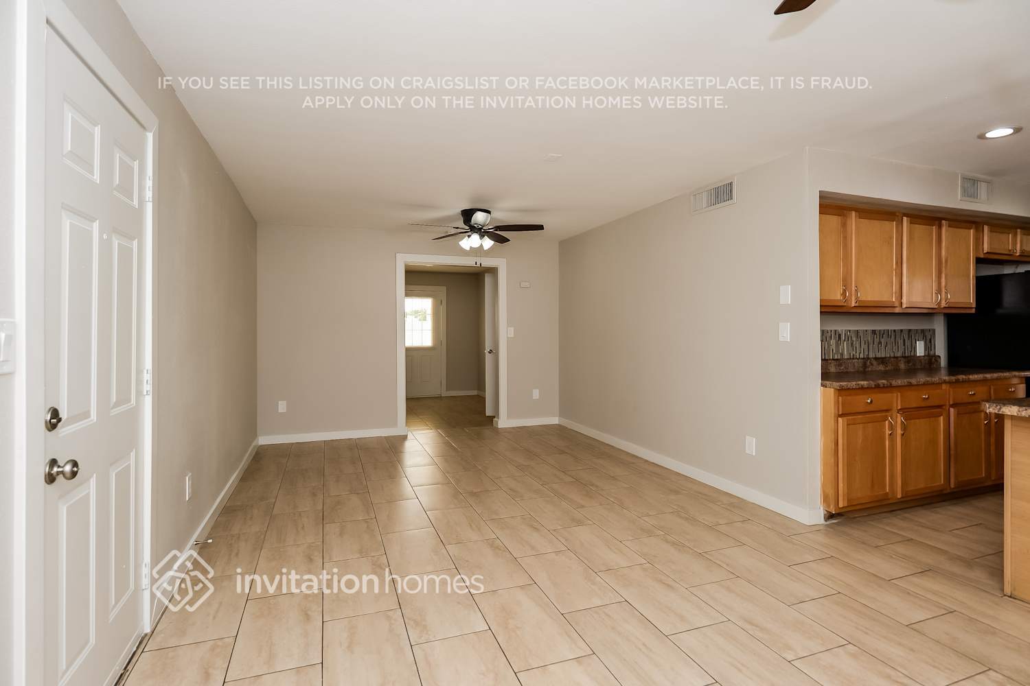 Building Photo - 2211 N 54th Ln