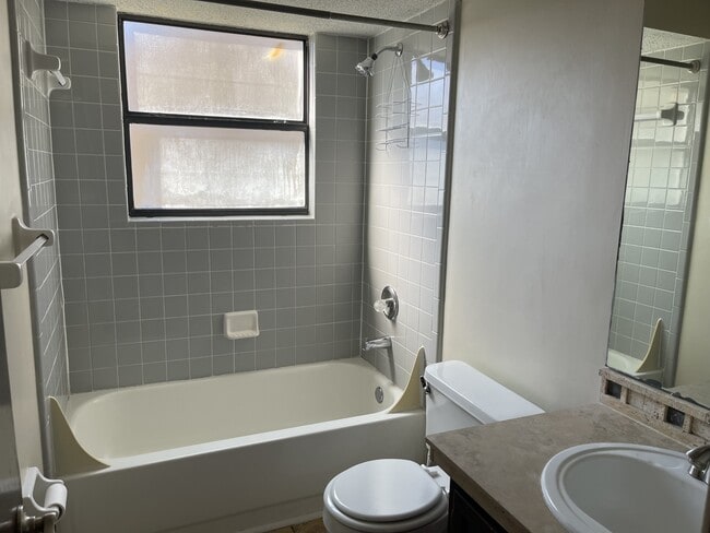 Building Photo - 3638 Lumberjack Cir N