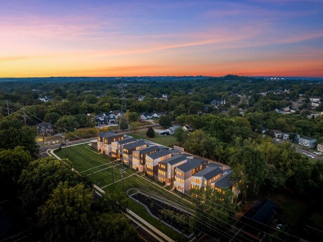 Building Photo - Stunning New Townhome in The Heart of East Nashville